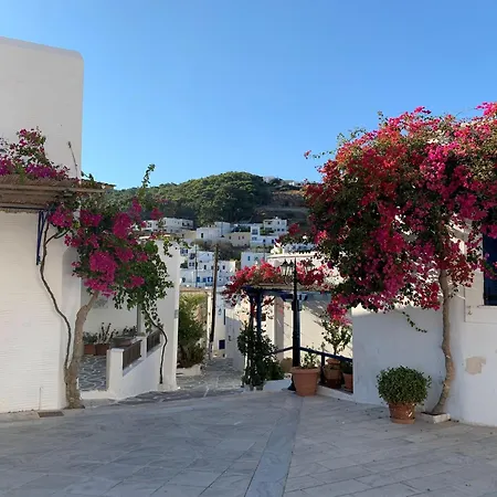 Endearing Naxos Quadruple Private Balcony Center アパート *