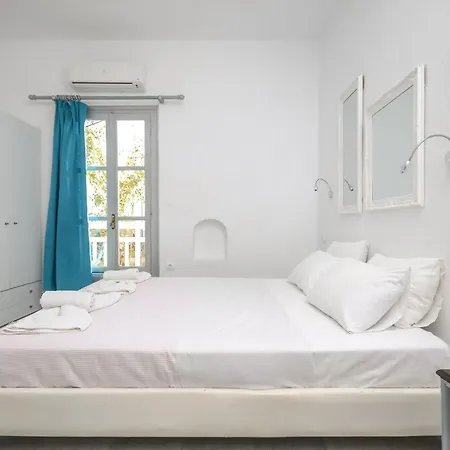Quadruple Studio Dpan Saint George Naxos * Naxos City