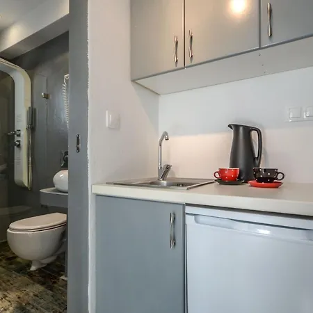 Endearing Naxos Quadruple Private Balcony Center Apartman *